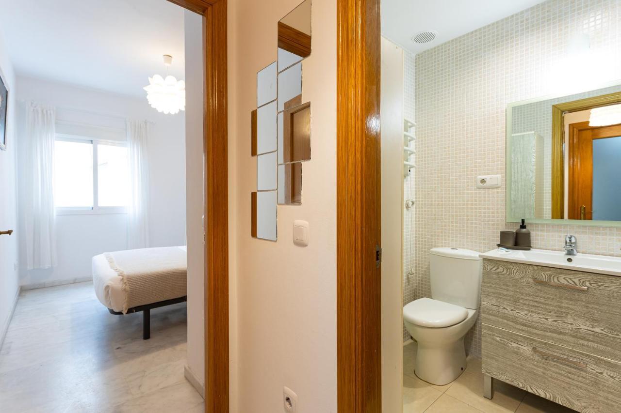 Holidays2Malaga Carrera Capuchinos Free Parking Aircon Downtown Exteriör bild